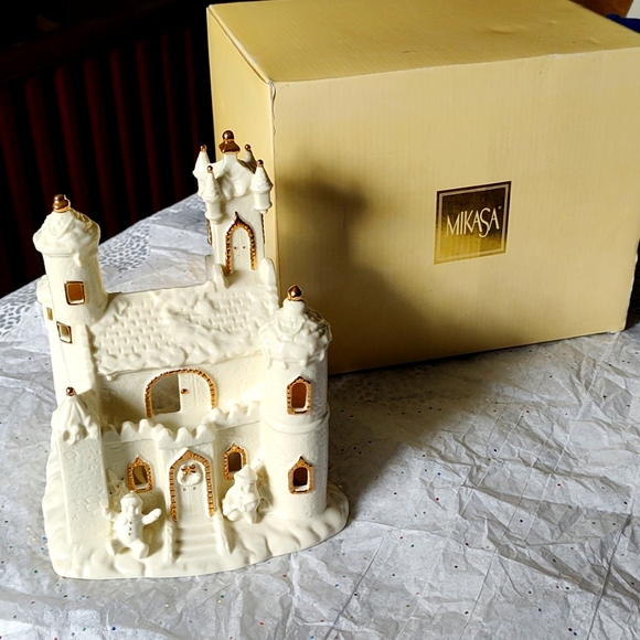 Mikasa Holiday Elegance votive candle holder snow castle - Picture 1 of 7